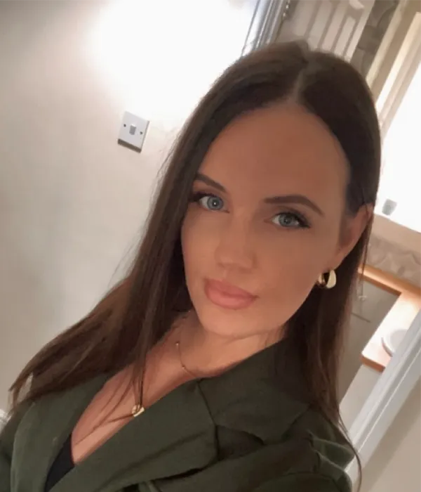 Roxanne Carter, Contact Centre Worker